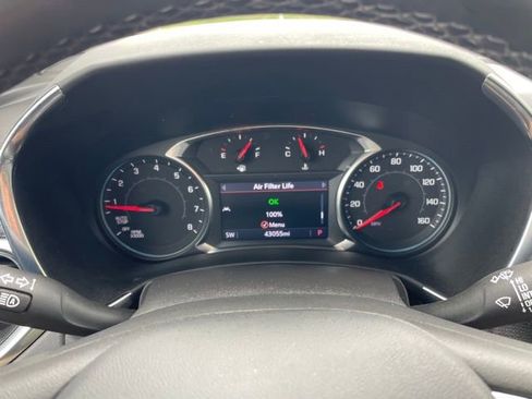 Used 2023 Chevrolet Equinox Premier image 21