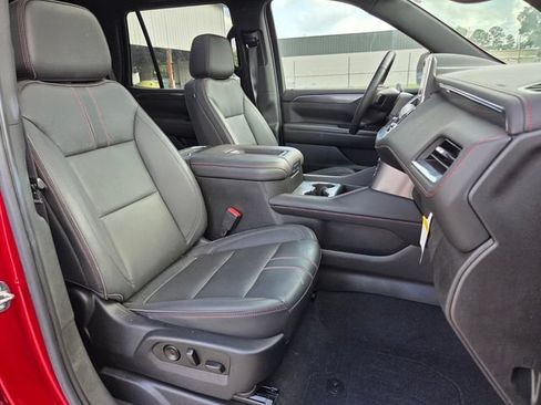 Used 2022 Chevrolet Tahoe RST w/ Luxury Package RWD image 16