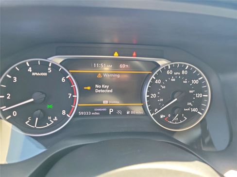 Used 2024 Nissan Rogue S FWD image 24