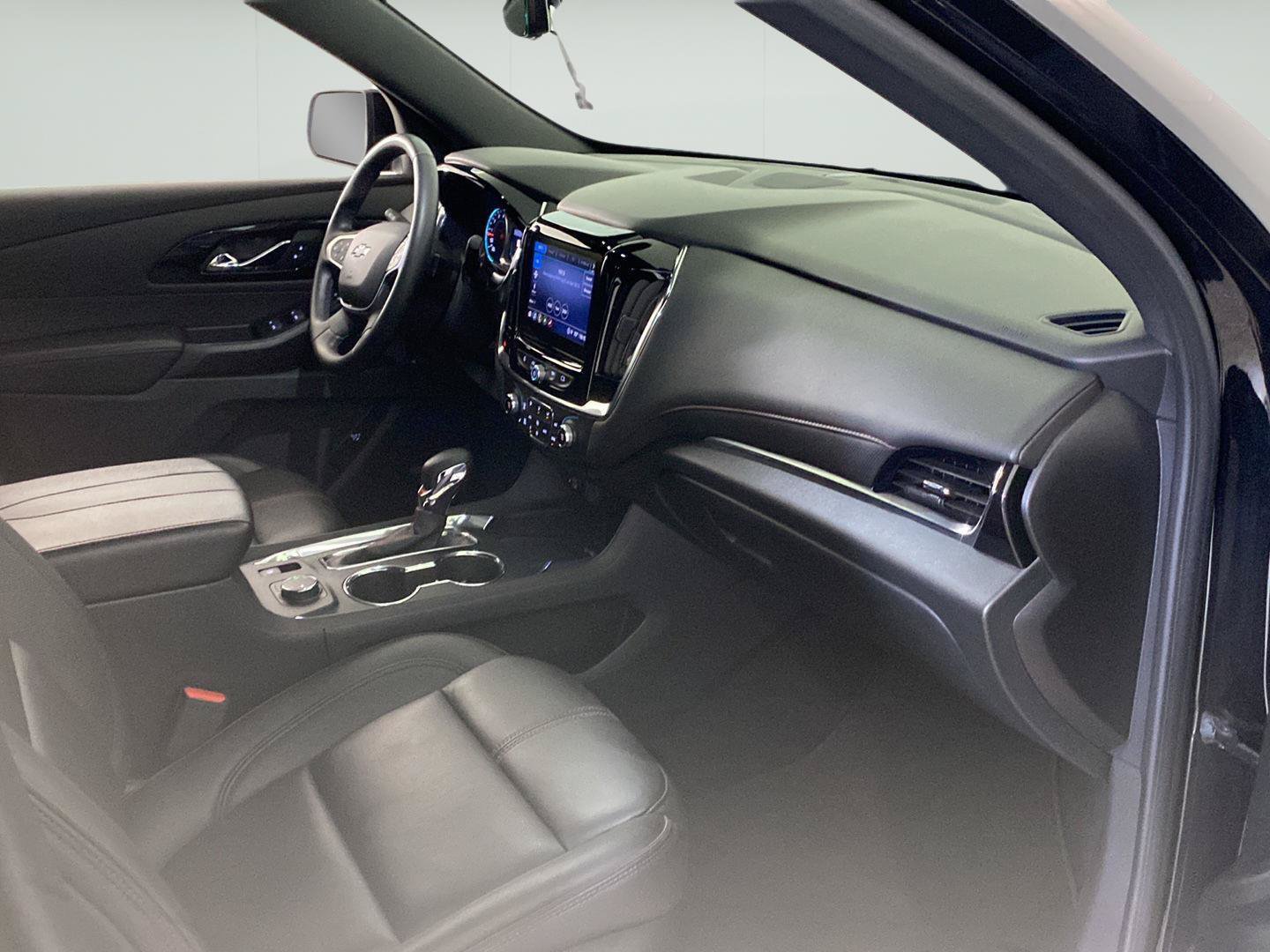 Certified 2023 Chevrolet Traverse RS FWD image 29