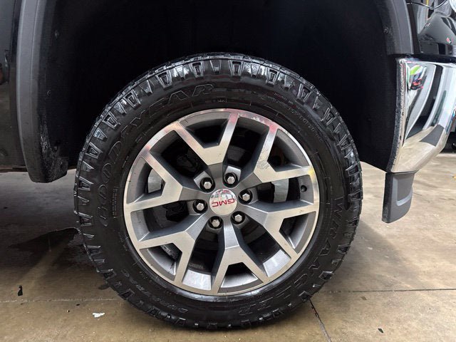 Used 2014 GMC Sierra 1500 SLT w/ All-Terrain Package AWD/4WD image 30