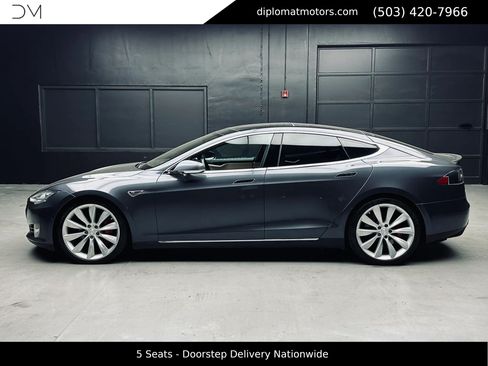 Used 2016 Tesla Model S P90D AWD/4WD image 4