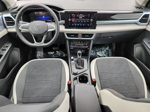 New 2026 Volkswagen Taos SE AWD/4WD image 24