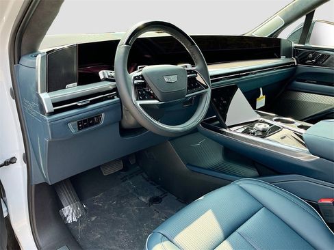 New 2025 Cadillac Escalade IQ Luxury 2 image 8