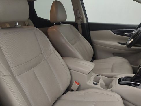 Used 2019 Nissan Rogue Sport SL FWD image 21
