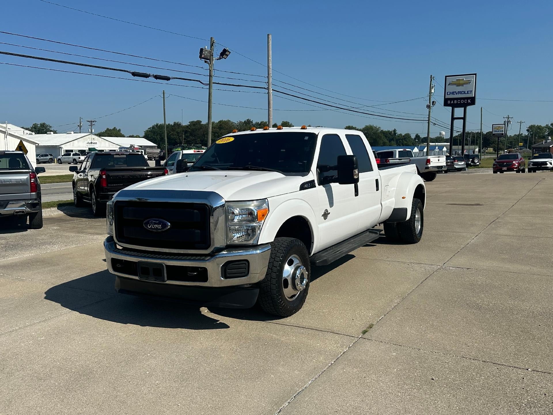 Used 2016 Ford F350 XL w/ Power Equipment Group AWD/4WD image 3