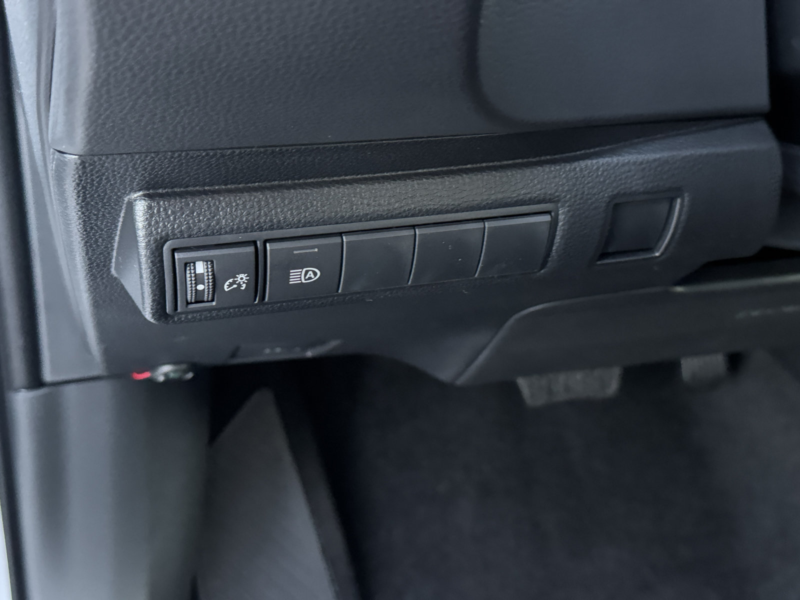 New 2027 Toyota Corolla LE FWD image 17