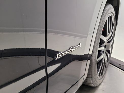 Used 2018 Maserati Levante GranSport image 64