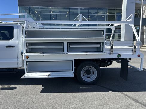 New 2026 Ford F550 4x4 Crew Cab image 5