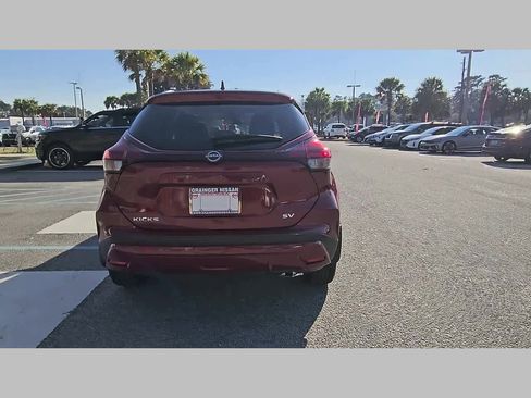 Used 2024 Nissan Kicks SV image 32