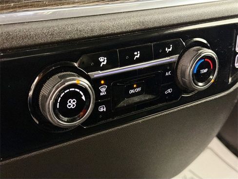 Used 2024 Chevrolet Silverado 2500 LT image 15