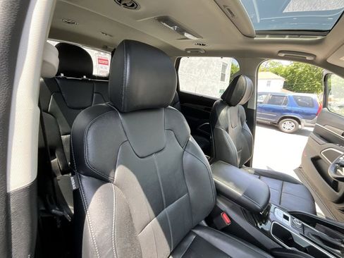 Used 2022 Kia Telluride EX image 37