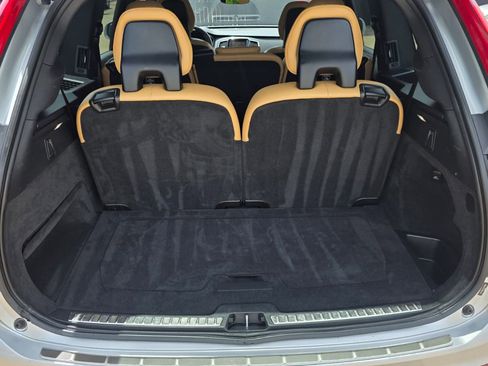 Used 2018 Volvo XC90 T6 Momentum w/ Convenience Package AWD/4WD image 28