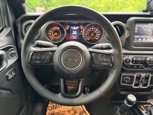 Used 2023 Jeep Gladiator Sport AWD/4WD image 22