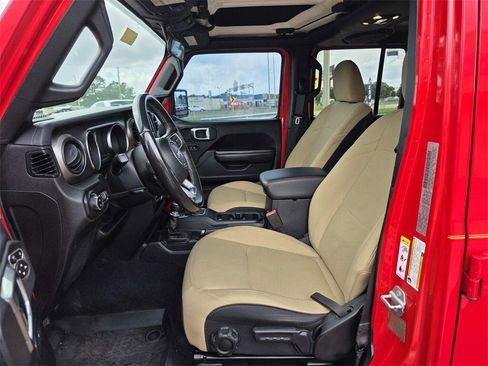 Used 2020 Jeep Gladiator Sport w/ Quick Order Package 24S image 10