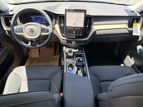 New 2026 Volvo XC60 B5 Core AWD/4WD image 7