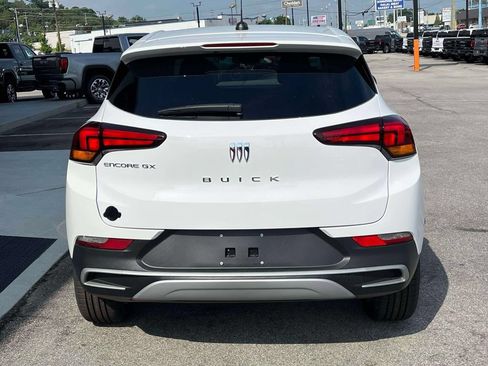 New 2026 Buick Encore GX Preferred w/ Comfort Package FWD image 4