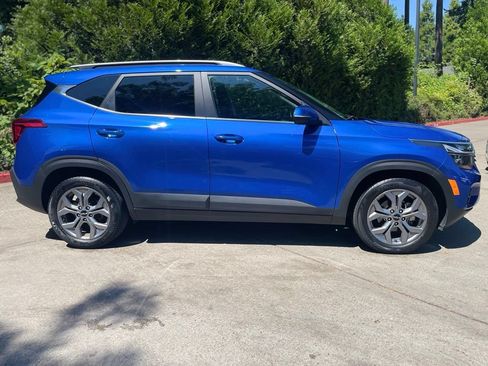 Used 2024 Kia Seltos S FWD image 3