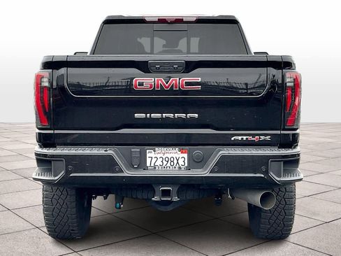 Used 2024 GMC Sierra 2500 AT4X image 7