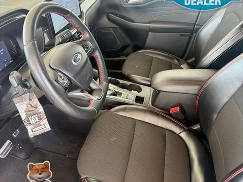 Used 2024 Ford Escape ST-Line w/ Tech Pack #1 FWD image 5