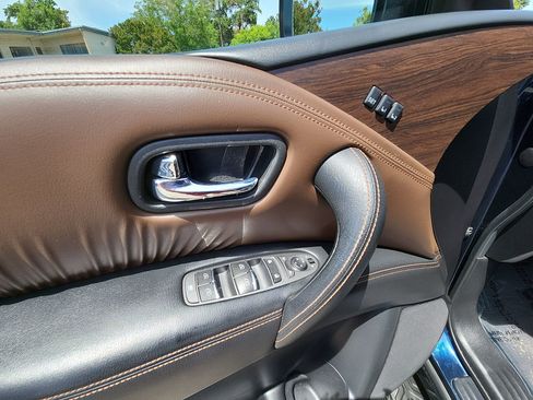 Used 2020 Nissan Armada Platinum w/ Platinum Reserve Package AWD/4WD image 15