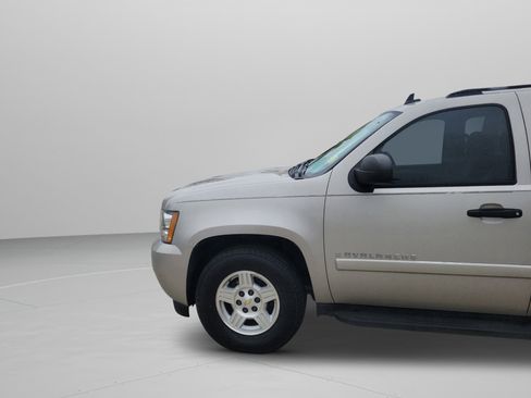 Used 2008 Chevrolet Avalanche LS image 9