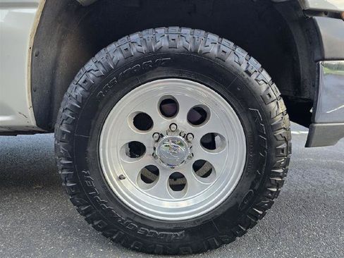 Used 2000 Chevrolet Silverado 1500 LS w/ Off-Road Chassis Pkg AWD/4WD image 19