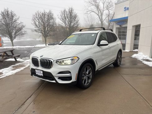 Used 2021 BMW X3 xDrive30i w/ Premium Package image 3