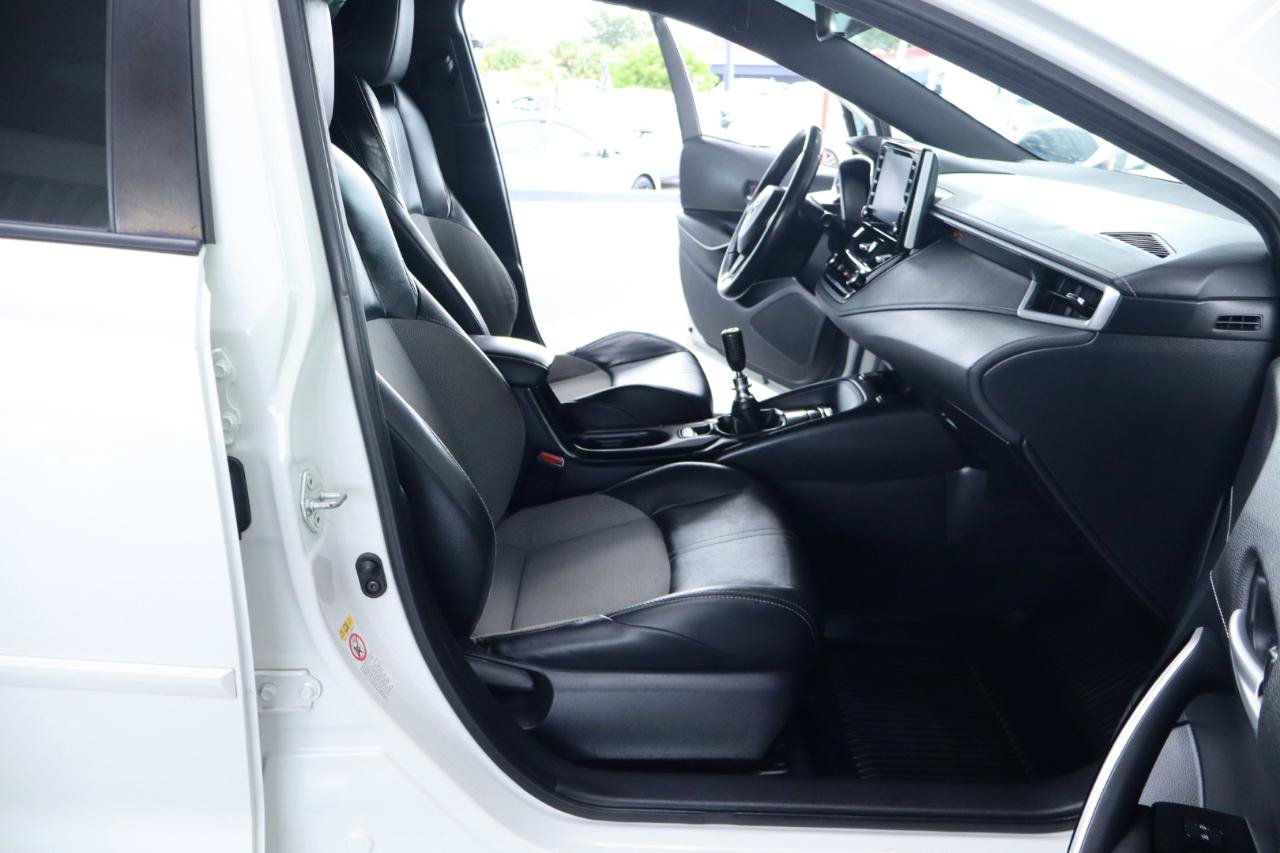 Used 2020 Toyota Corolla XSE FWD image 40