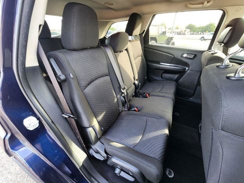 Used 2019 Dodge Journey SE FWD image 20