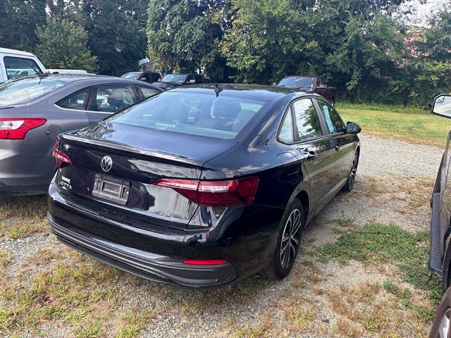 Used 2023 Volkswagen Jetta Sport FWD image 9
