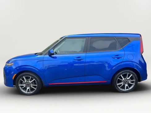 Used 2022 Kia Soul GT-Line FWD image 2