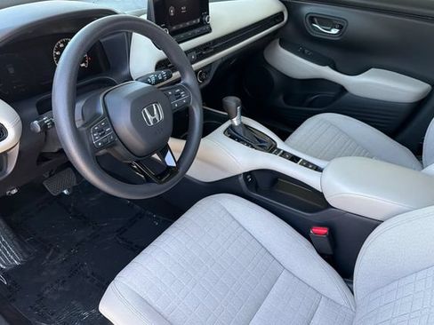Certified 2025 Honda HR-V LX image 11