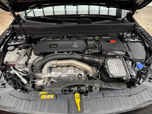 New 2025 Mercedes-Benz GLB 250 4MATIC image 28