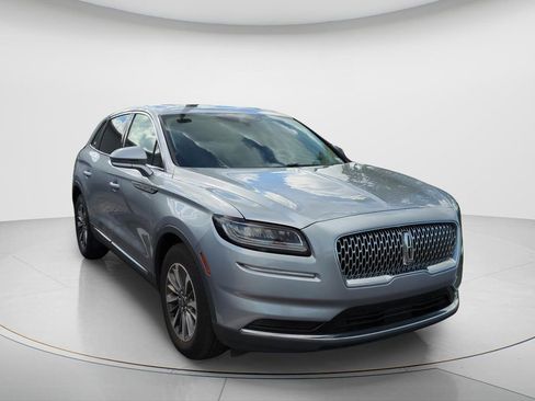 Used 2023 Lincoln Nautilus Reserve FWD image 3