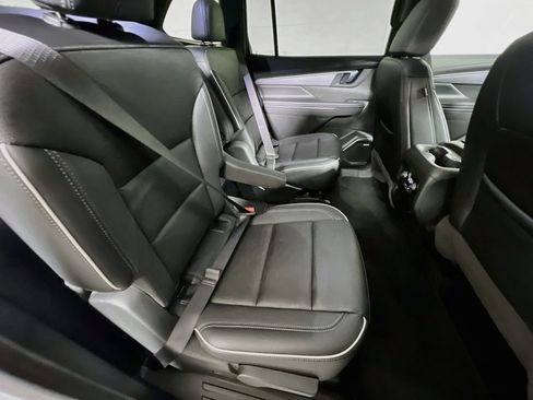 Used 2025 Buick Enclave Sport Touring w/ Super Cruise Package AWD/4WD image 24