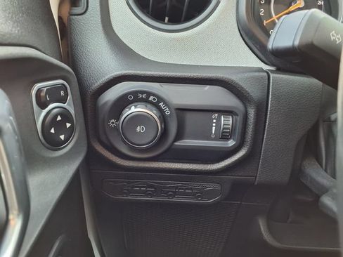 Used 2024 Jeep Wrangler Unlimited Sport AWD/4WD image 37