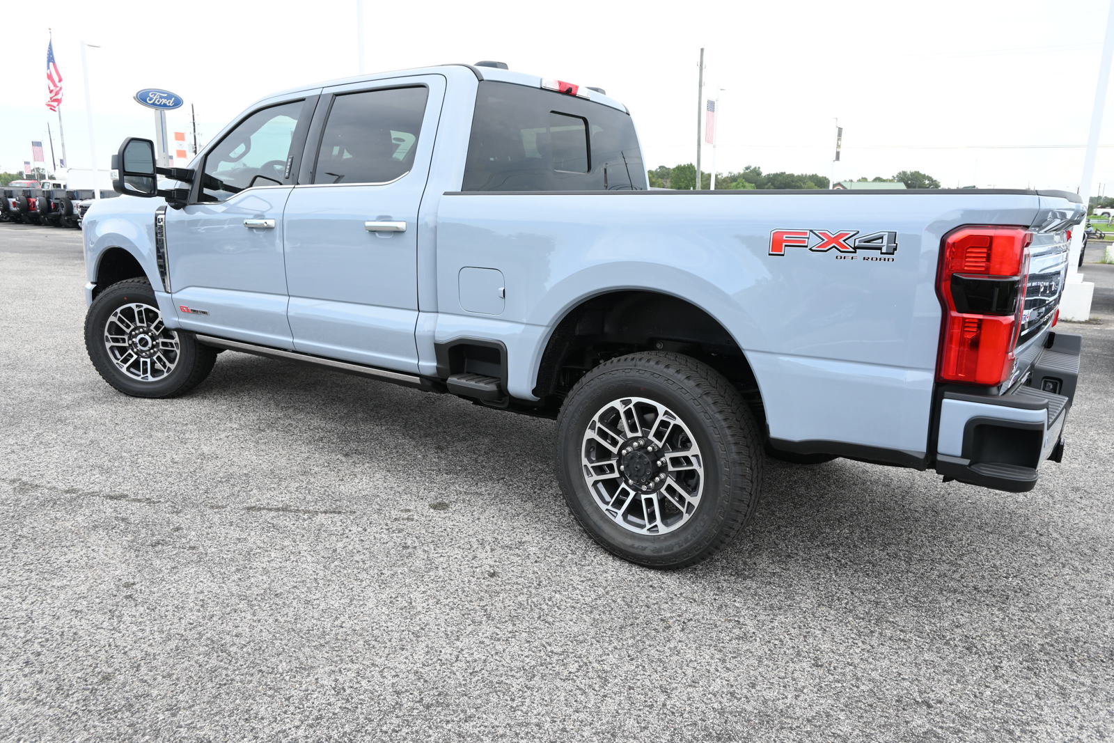 New 2026 Ford F250 Platinum w/ Platinum Plus Package AWD/4WD image 7