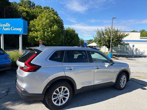 Used 2024 Honda CR-V EX image 10
