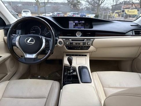 Used 2014 Lexus ES 350 w/ Luxury Package image 15