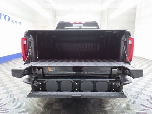 Used 2025 GMC Sierra 2500 Denali w/ Technology Package image 36