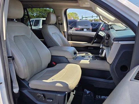 Certified 2024 Ford Expedition Limited image 19