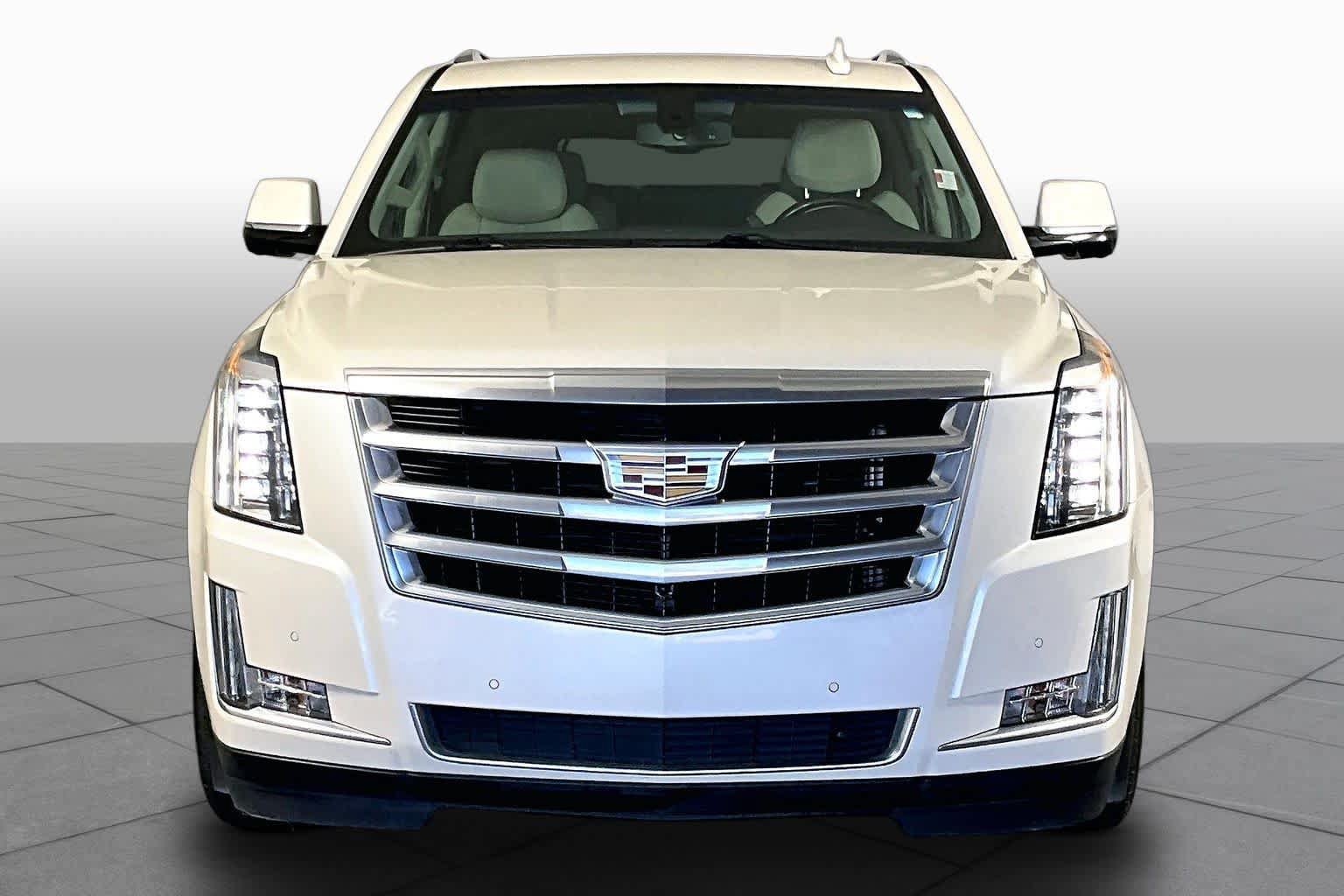 Used 2015 Cadillac Escalade ESV 2WD image 4