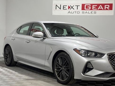Used 2019 Genesis G70 2.0T Advanced RWD image 2