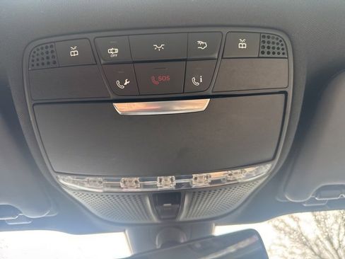 Used 2017 Mercedes-Benz E 300 image 28