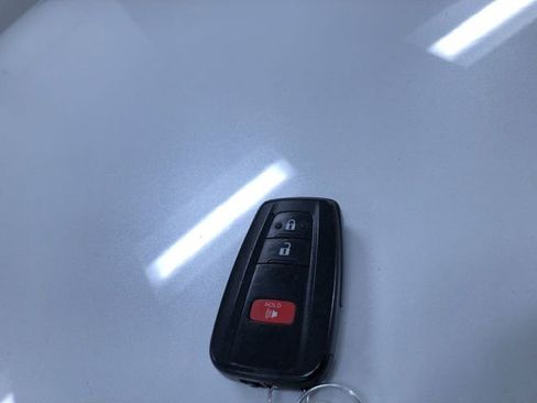 Certified 2021 Toyota Corolla XSE image 32