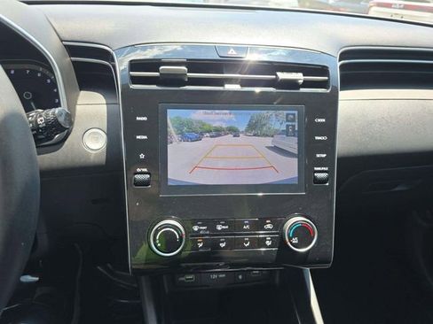 Used 2023 Hyundai Tucson SEL FWD image 18