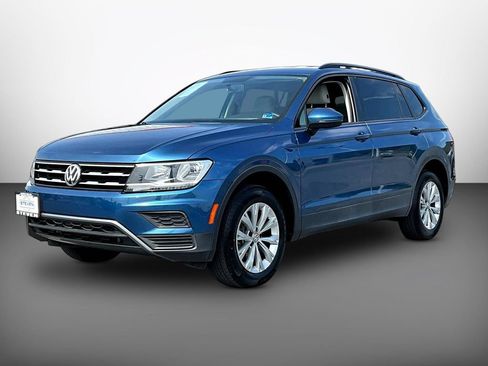 Used 2019 Volkswagen Tiguan S w/ Driver Assistance Package AWD/4WD image 3