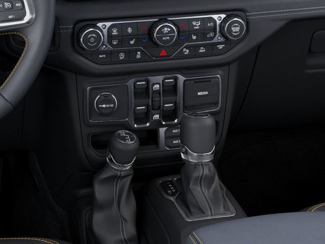New 2026 Jeep Wrangler Unlimited Sahara w/ Safety Group AWD/4WD image 31