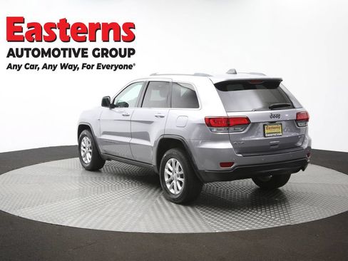 Used 2021 Jeep Grand Cherokee Laredo w/ Security & Convenience Group AWD/4WD image 36